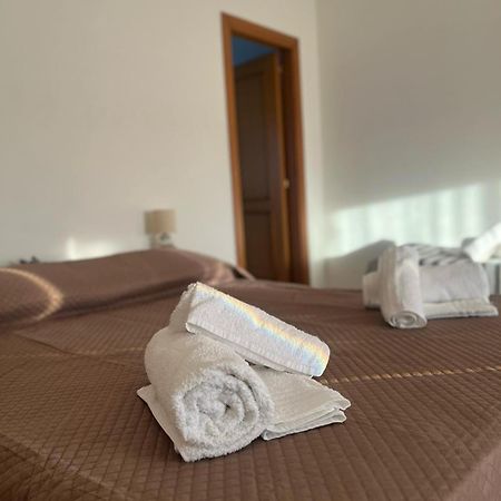 Locanda Peccati Di Gola Сассо-ді-Кастальда Екстер'єр фото